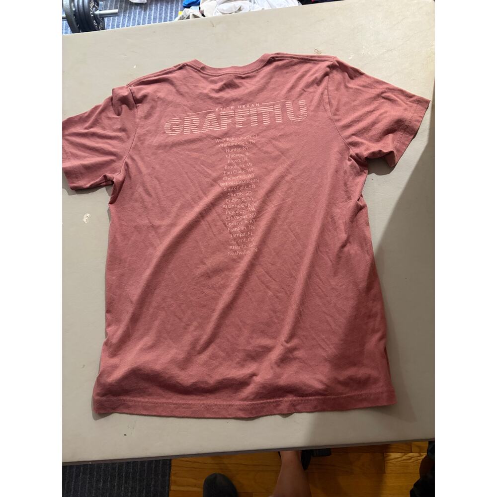 Keith Urban Graffiti U 2018 World Tour Short Sleeved T-shirt Sz Large - Picture 5 of 8